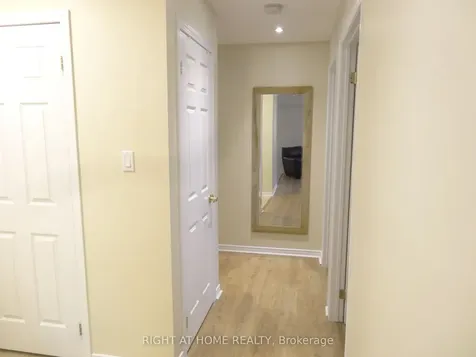 102 Aspen Springs Drive Clarington ON L1C 5N6