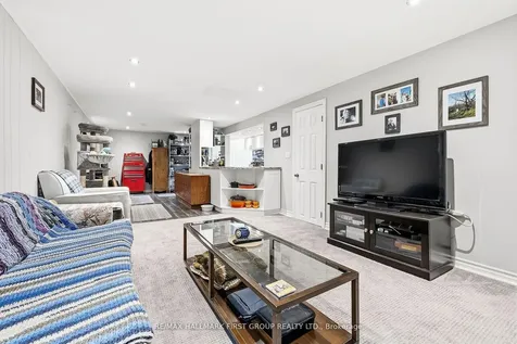 953 Vistula Drive Pickering ON L1W 2L7