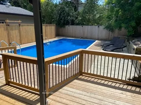 953 Vistula Drive Pickering ON L1W 2L7