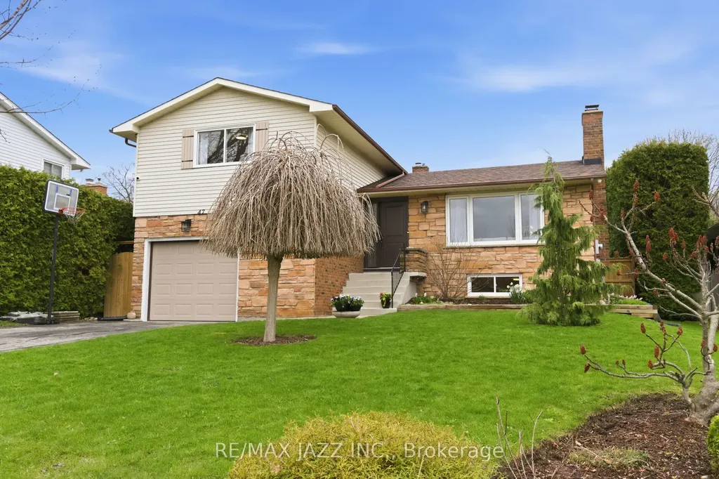47 Martindale Street Oshawa ON L1H 6W7
