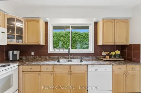 47 Martindale Street Oshawa ON L1H 6W7