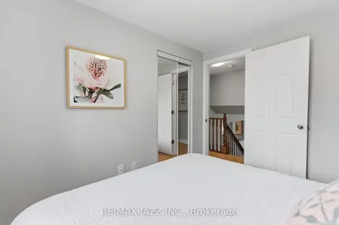 47 Martindale Street Oshawa ON L1H 6W7