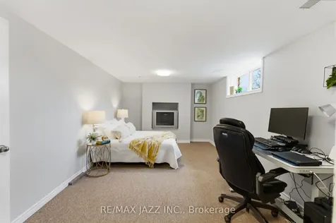47 Martindale Street Oshawa ON L1H 6W7
