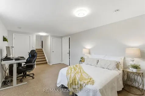 47 Martindale Street Oshawa ON L1H 6W7