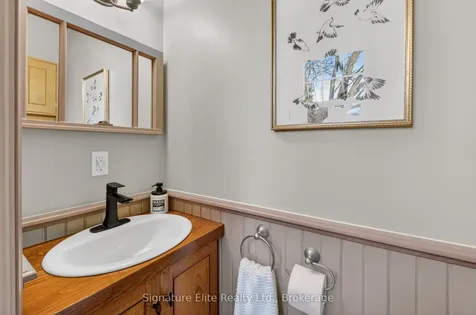 60 Winchester Road E Whitby ON L1M 1B4