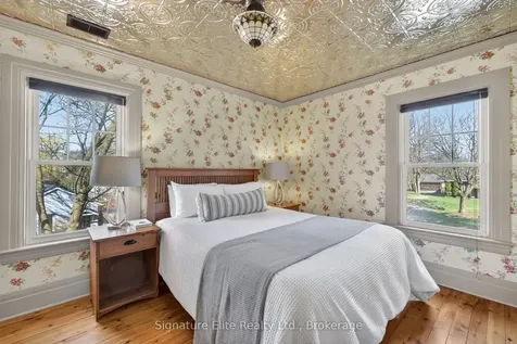 60 Winchester Road E Whitby ON L1M 1B4