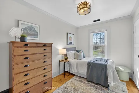 60 Winchester Road E Whitby ON L1M 1B4