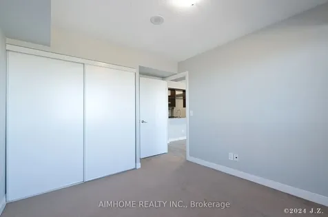 181 Village Green Square Toronto ON M1S 0K6