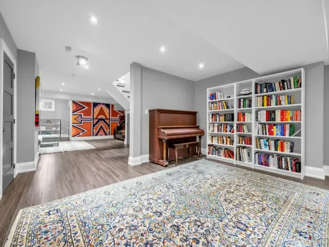 40 Clonmore Drive Toronto ON M1N 1X6