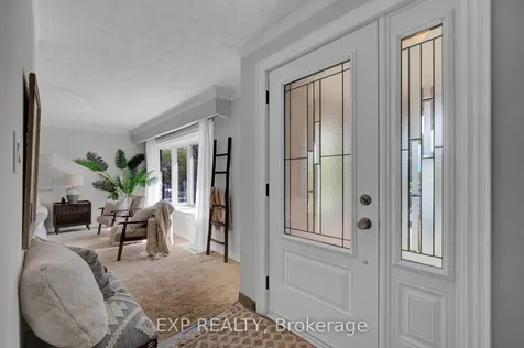 270 Fairlawn Court Oshawa ON L1J 4P9