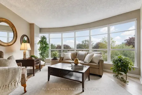 712 Rossland Road E Whitby ON L1N 9E8