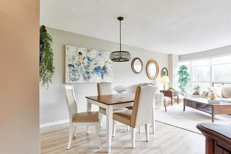 712 Rossland Road E Whitby ON L1N 9E8