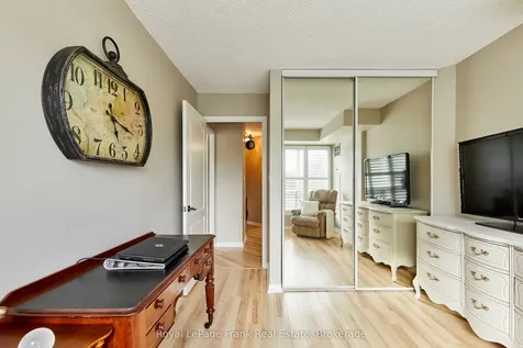 712 Rossland Road E Whitby ON L1N 9E8
