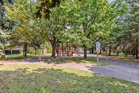 712 Rossland Road E Whitby ON L1N 9E8