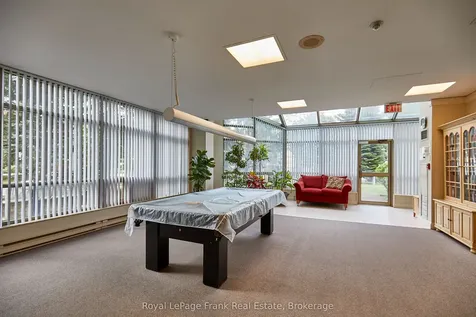 712 Rossland Road E Whitby ON L1N 9E8