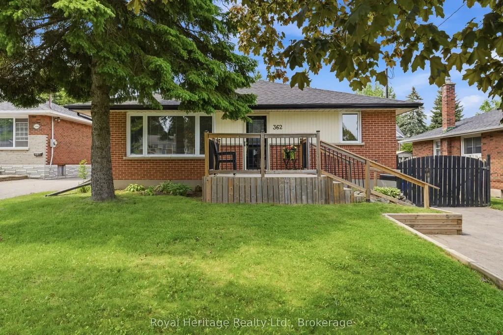 362 Garden Court Oshawa ON L1J 3E4