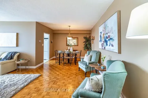 92 Church Street S Ajax ON L1S 6B4