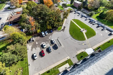 92 Church Street S Ajax ON L1S 6B4