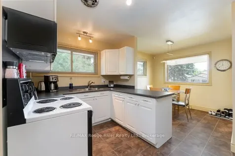 46 Orchard View Boulevard Oshawa ON L1G 3N7