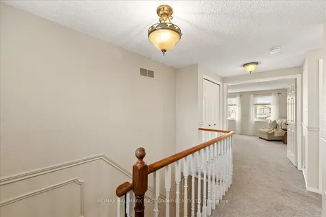 593 Prestwick Drive Oshawa ON L1J 7P5