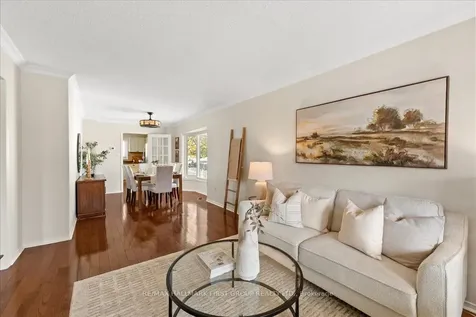 593 Prestwick Drive Oshawa ON L1J 7P5