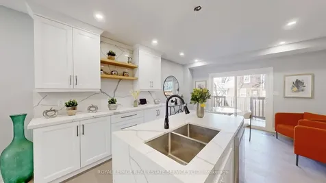 1073 Craven Road Toronto ON M4J 4V7