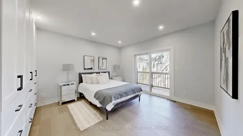 1073 Craven Road Toronto ON M4J 4V7