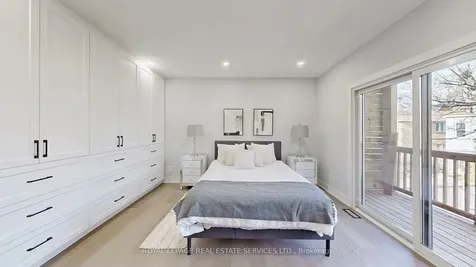 1073 Craven Road Toronto ON M4J 4V7