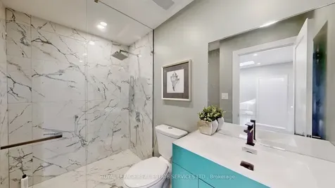 1073 Craven Road Toronto ON M4J 4V7