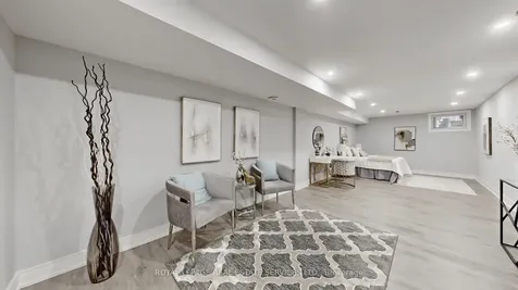 1073 Craven Road Toronto ON M4J 4V7
