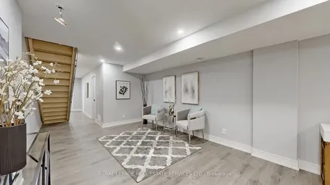 1073 Craven Road Toronto ON M4J 4V7