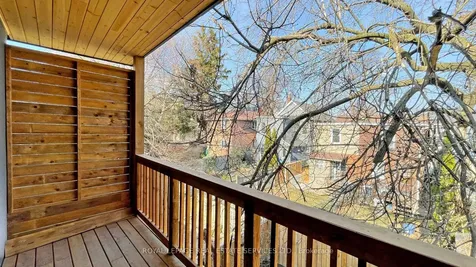 1073 Craven Road Toronto ON M4J 4V7