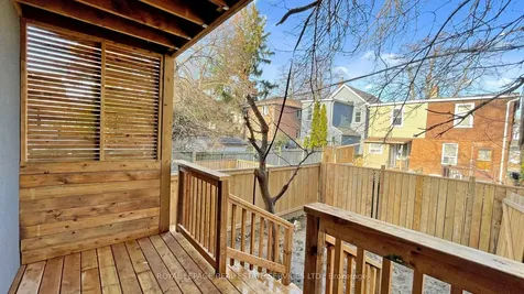 1073 Craven Road Toronto ON M4J 4V7