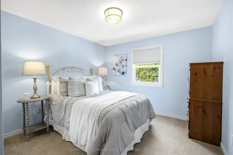 532 Beech Street E Whitby ON L1N 7C9
