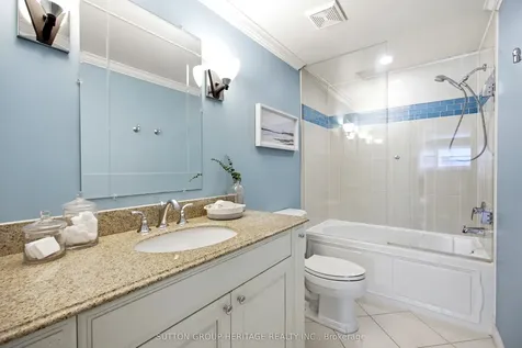 532 Beech Street E Whitby ON L1N 7C9