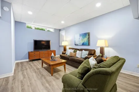 532 Beech Street E Whitby ON L1N 7C9