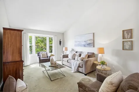 532 Beech Street E Whitby ON L1N 7C9