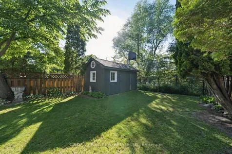 28 Moyse Drive Clarington ON L1E 2V4