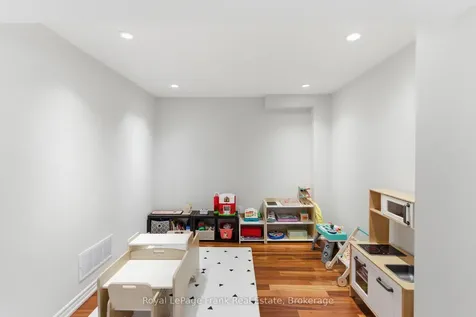 170 Harbourside Drive Whitby ON L1N 0H6