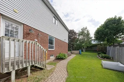 6 Snowden Court Clarington ON L1B 1E7