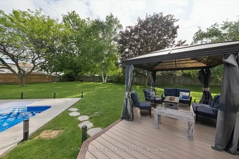 6 Snowden Court Clarington ON L1B 1E7
