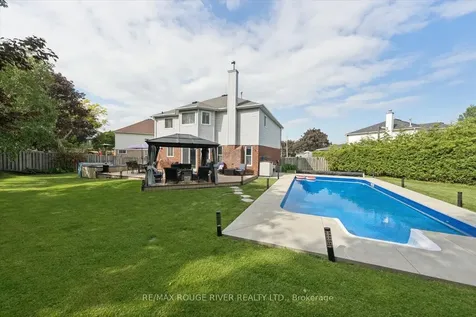 6 Snowden Court Clarington ON L1B 1E7