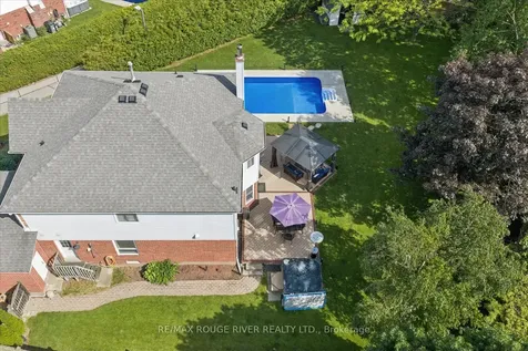 6 Snowden Court Clarington ON L1B 1E7
