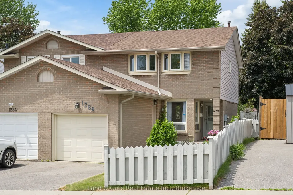 1286 Pinehurst Avenue Oshawa ON L1H 8G5