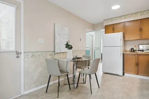 1286 Pinehurst Avenue Oshawa ON L1H 8G5