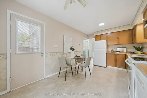 1286 Pinehurst Avenue Oshawa ON L1H 8G5