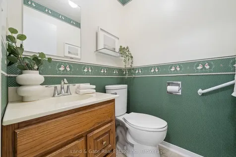 1286 Pinehurst Avenue Oshawa ON L1H 8G5