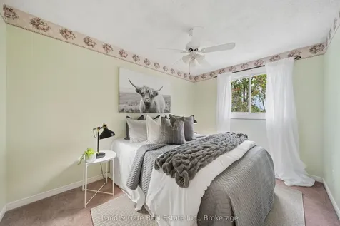 1286 Pinehurst Avenue Oshawa ON L1H 8G5
