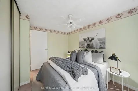 1286 Pinehurst Avenue Oshawa ON L1H 8G5