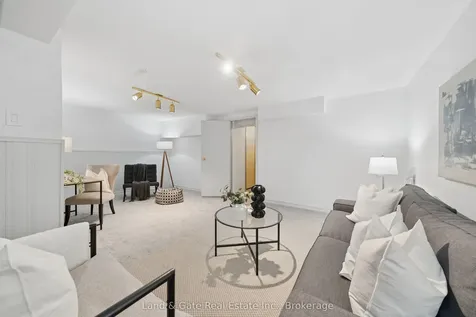1286 Pinehurst Avenue Oshawa ON L1H 8G5